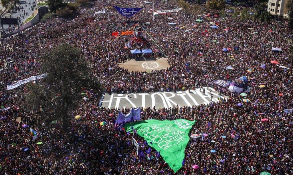 Over a million gathered in the Dignity Plaza, Santiago, Chile on International Working Women's Day. Photo: Coordinadora 8M. (CC BY-SA)